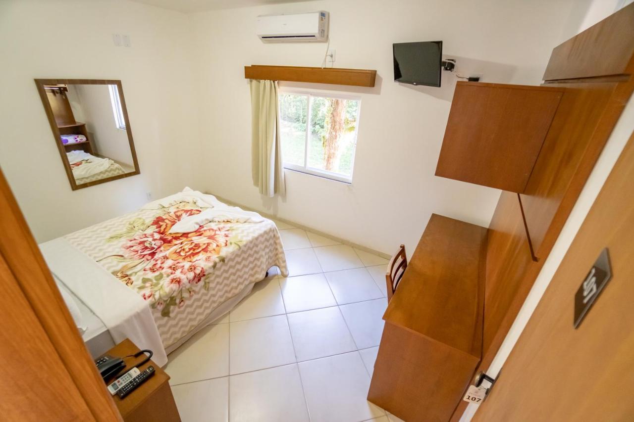 Hotel Petrov กาเนรา ภายนอก รูปภาพ