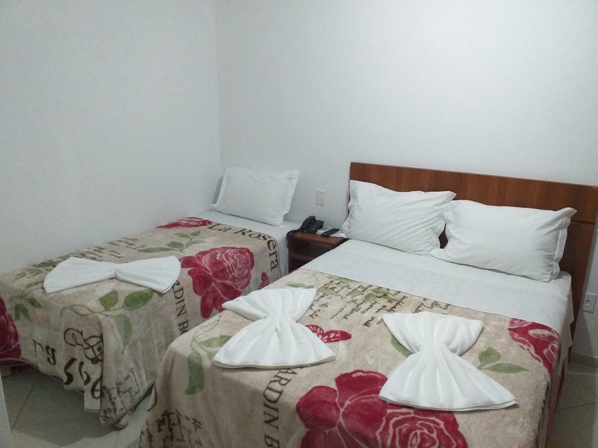 Hotel Petrov กาเนรา ภายนอก รูปภาพ